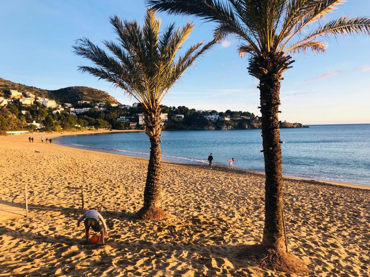 Almadrava Beach Росас Экстерьер фото
